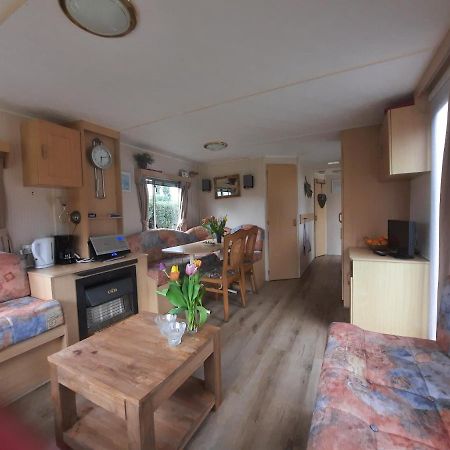 Mulder'S Vakantiehuis, Jaarplaats 108 Op Recreatiepark De Tien Heugten Schoonloo Εξωτερικό φωτογραφία