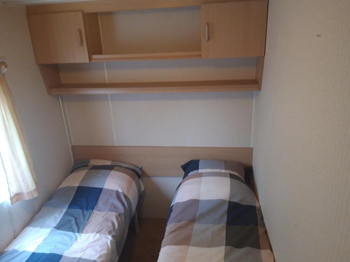Mulder'S Vakantiehuis, Jaarplaats 108 Op Recreatiepark De Tien Heugten Schoonloo Εξωτερικό φωτογραφία