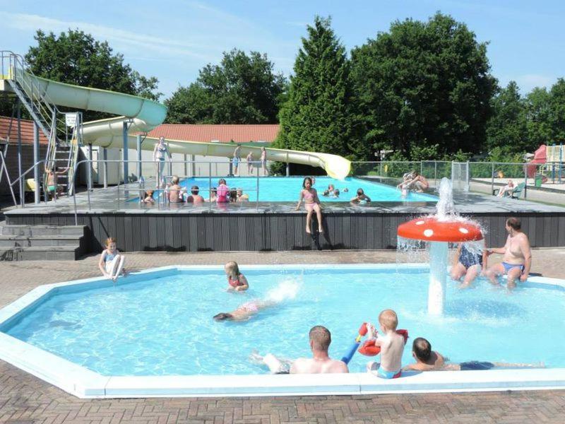 Mulder'S Vakantiehuis, Jaarplaats 108 Op Recreatiepark De Tien Heugten Schoonloo Εξωτερικό φωτογραφία